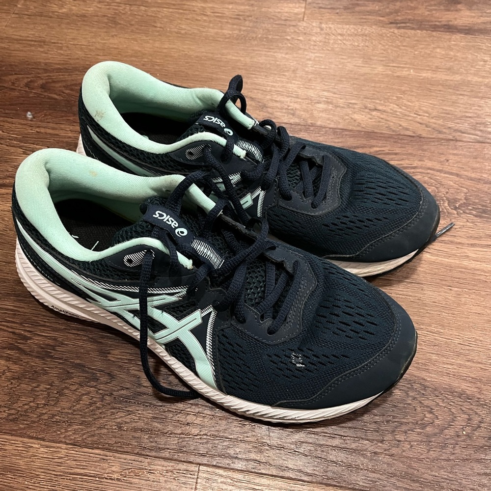 ASICS Womens running shoes